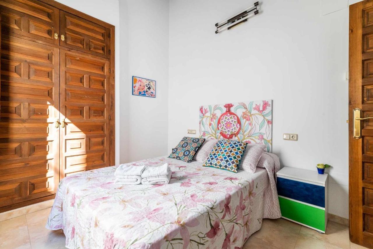 Comodo Y Moderno Apartamento Centro グラナダ エクステリア 写真