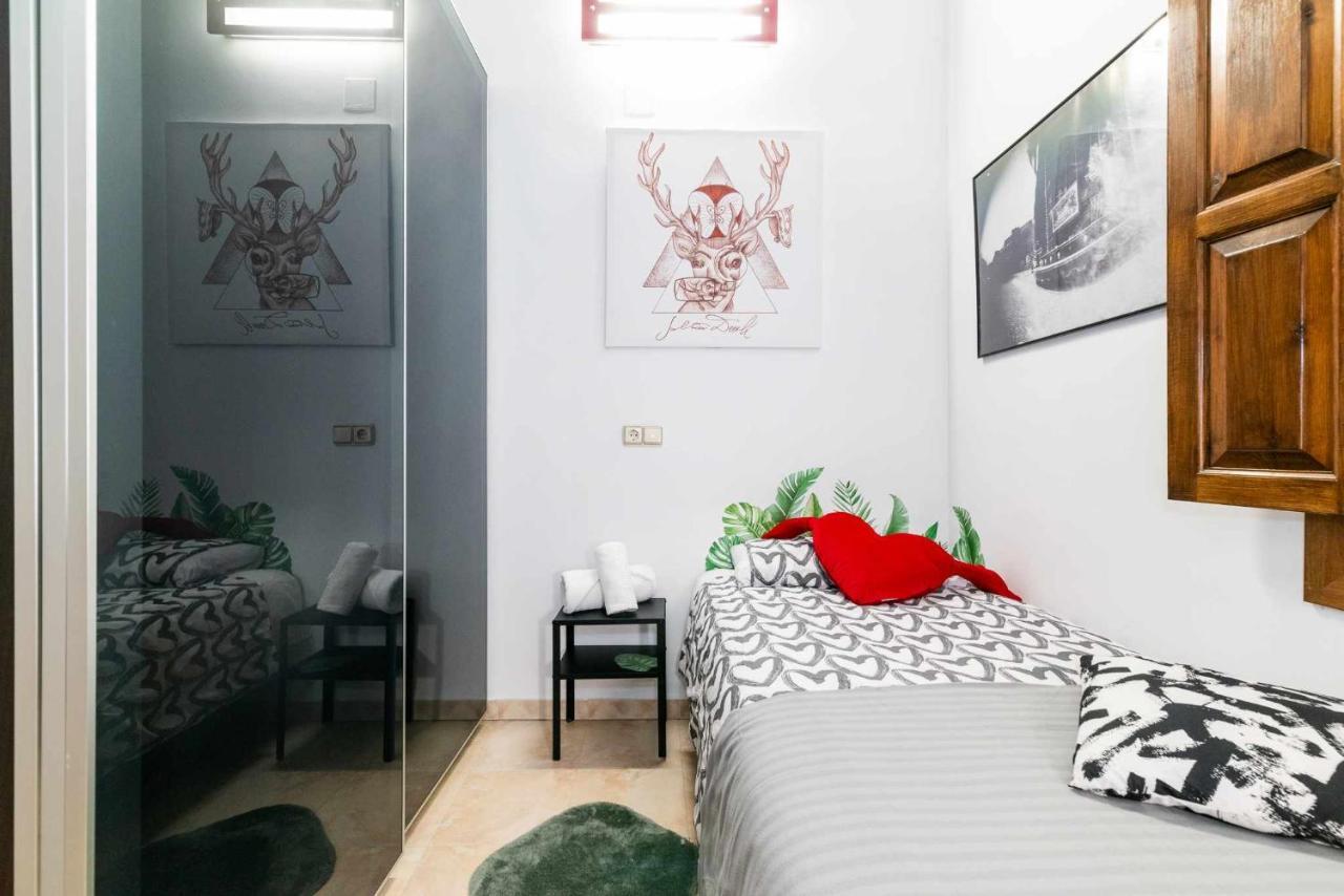 Comodo Y Moderno Apartamento Centro グラナダ エクステリア 写真