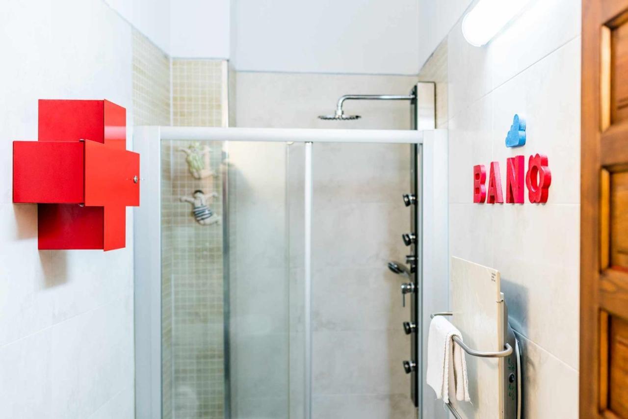 Comodo Y Moderno Apartamento Centro グラナダ エクステリア 写真